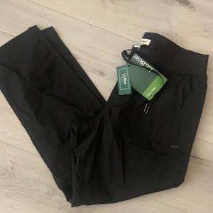 COPY - NWT LL Bean Vista Camp pant slim - Black Small Petite retail $69.95